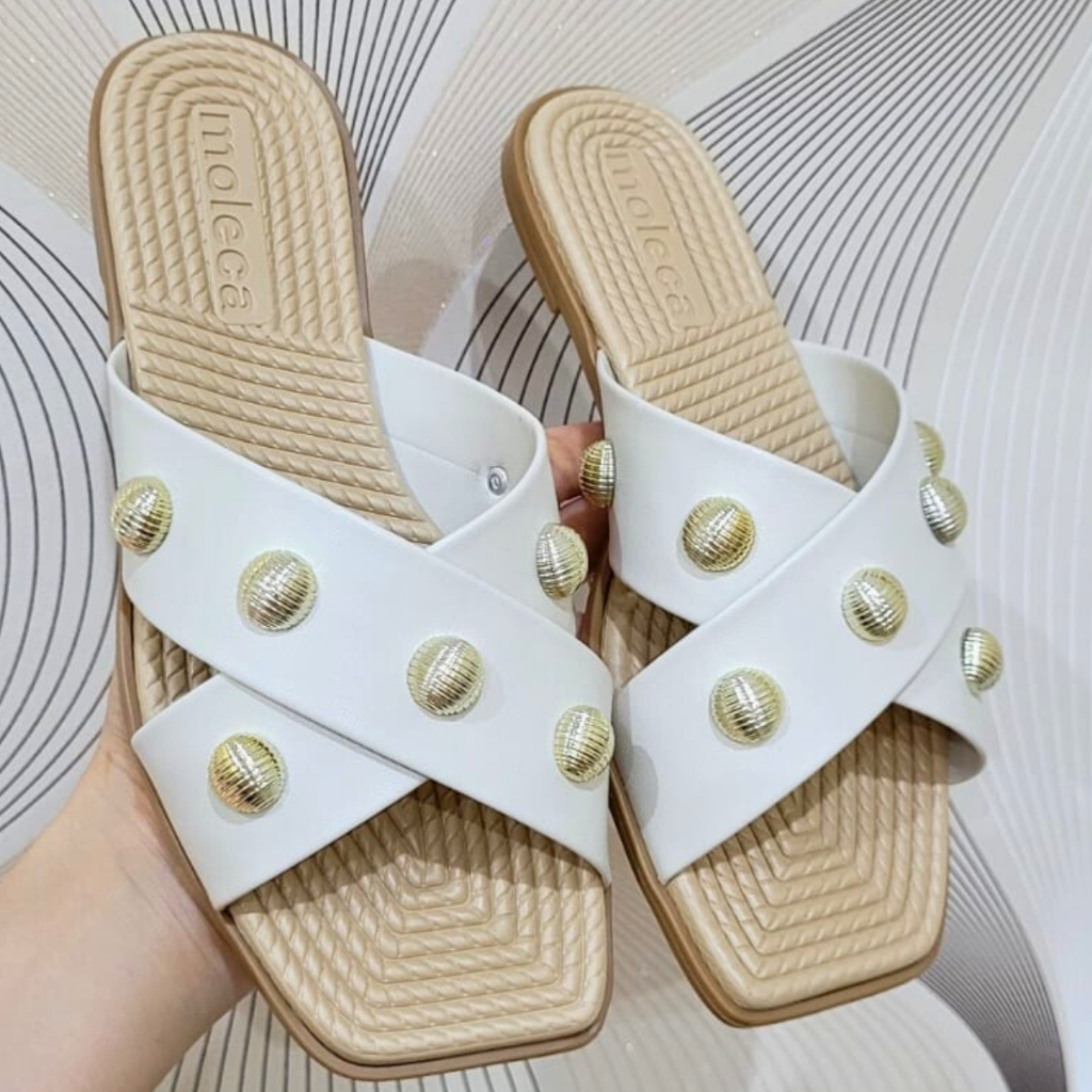 Sandália Feminina Slide Moleca Napa Turim 5558.108 Com Detalhes Dourado