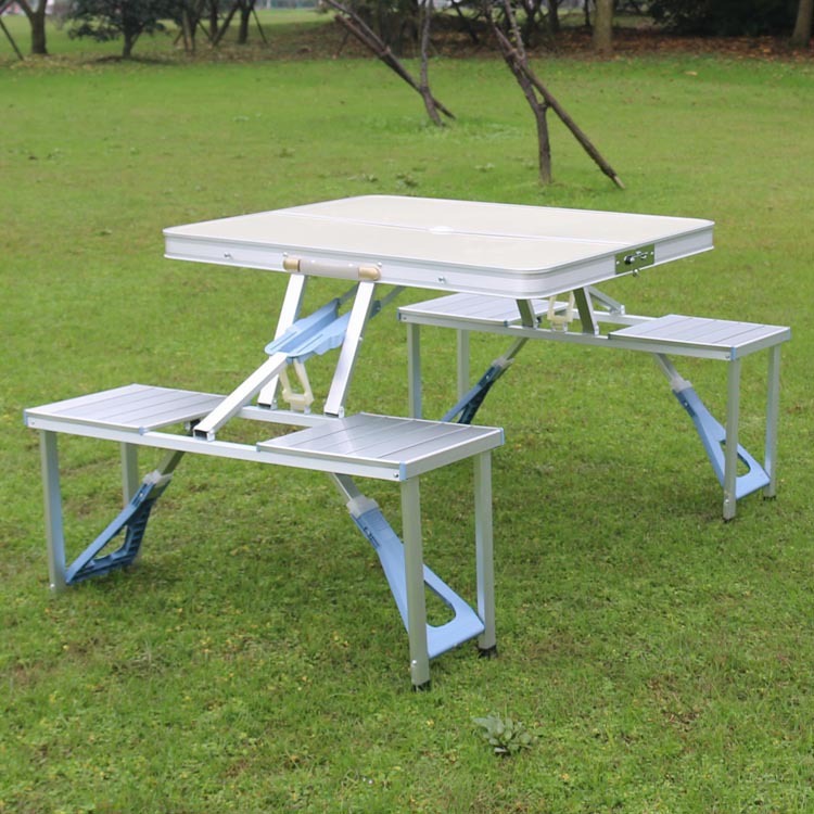Mesa Dobrável Portátil com Bancos Integrados para Camping e Piquenique – Estrutura de Alumínio Leve e Resistente