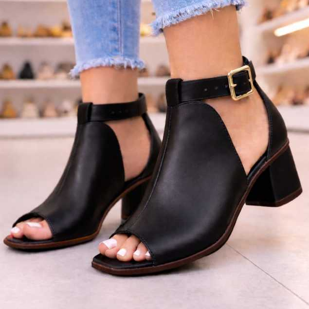 Sandália Feminina Ankle Boots Preto Salto Grosso 5cm Fivela Moda Confortável Elegante em Oferta na Shopee