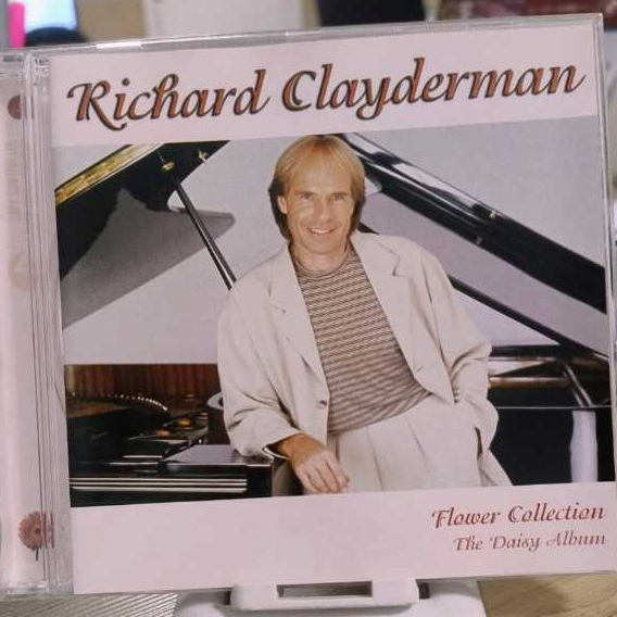 RICHARD CLAYDERMAN - FLOWER COLLECTION - THE DAISY ALBUM (CD 2004)