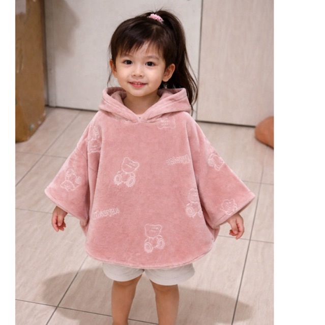 poncho de microfibra com capuz , menina e menios tamnahos 4,6,8,10
