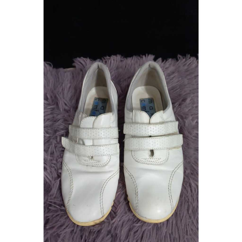CB 633 - sapato feminino, em couro branco, Maxi Confort, tamanho 35