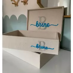Kit Caixa e bandeja - Maternidade, 32cmx23cm personalizado. Forração Francesa no linho cru.