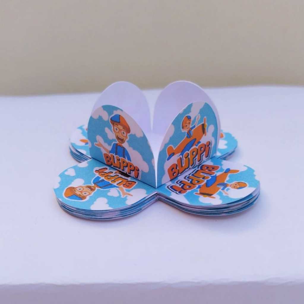 100 Forminhas para Doces Personalizadas 4 Pétalas BLIPPI Infantil Aniversário Lembrancinha Brigadeiro