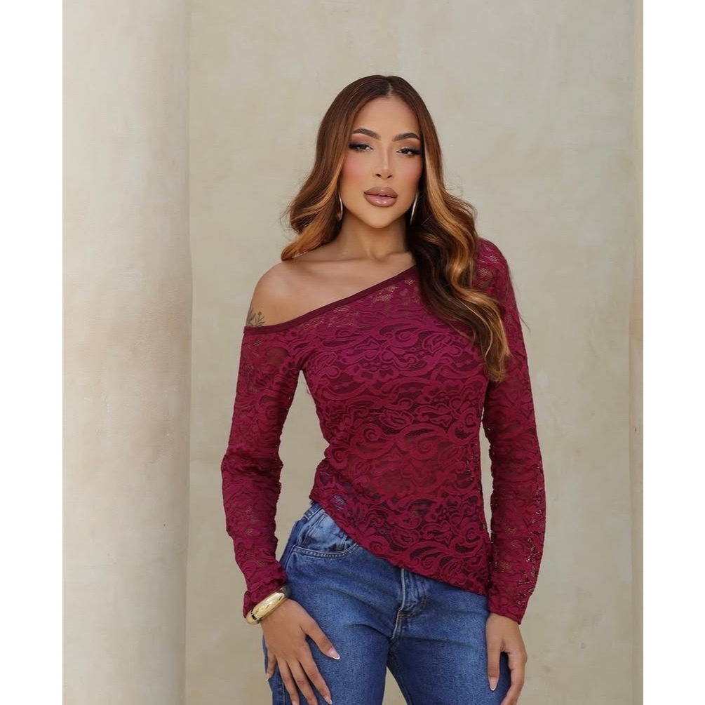 Blusa Feminina Assimétrica de Renda Ombro Caído Manga Longa Elegante Moda Festa
