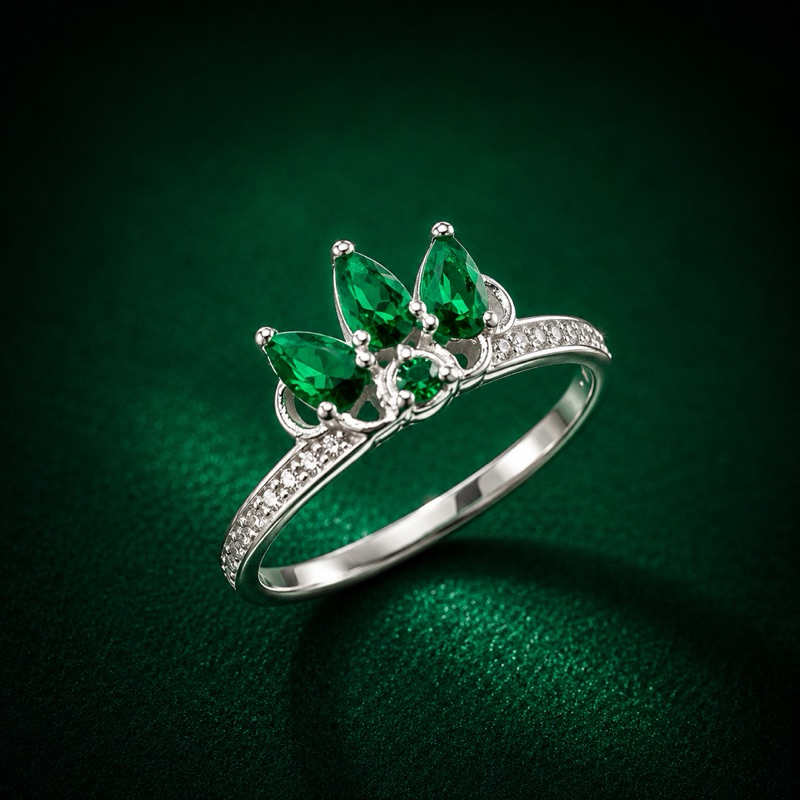 Anel Cravejado Pedras Verde em Prata 925 Elegante e Sofisticado
