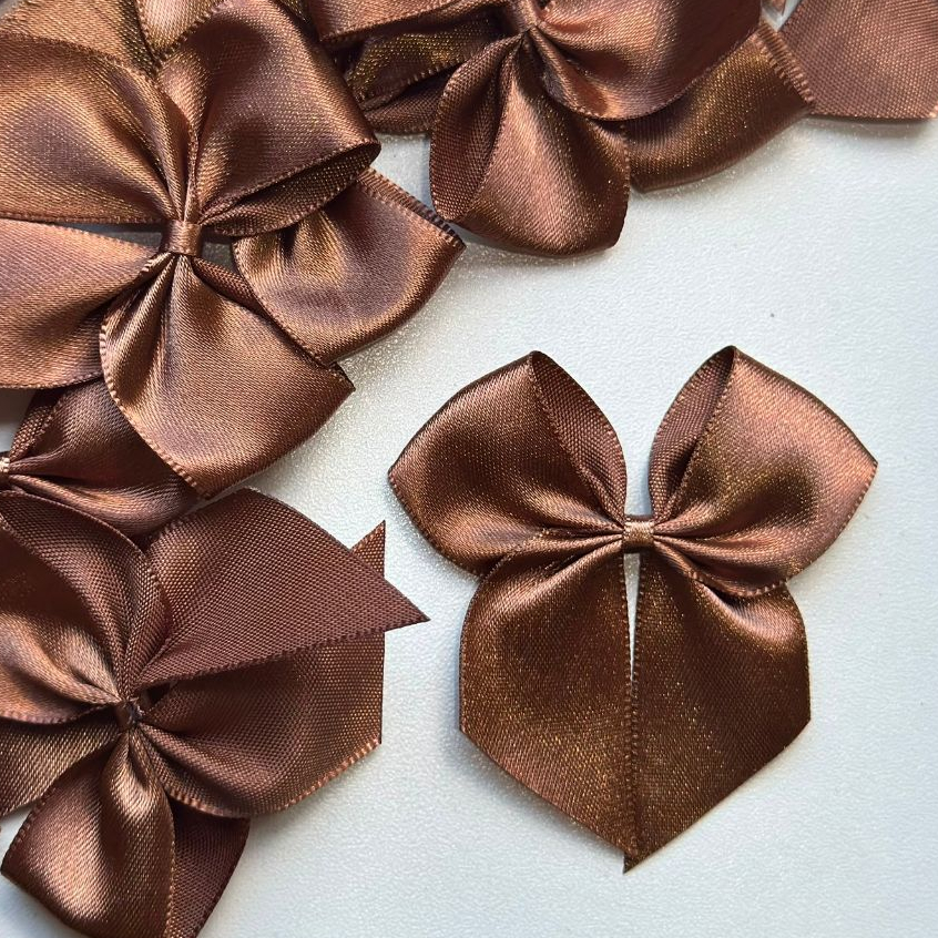 Laço Lacinho de Cetim Nº5 Plus 6x6cm - 25 unidades - Decorações natalinas, bolas e esferas acrílicas e confeitaria.
