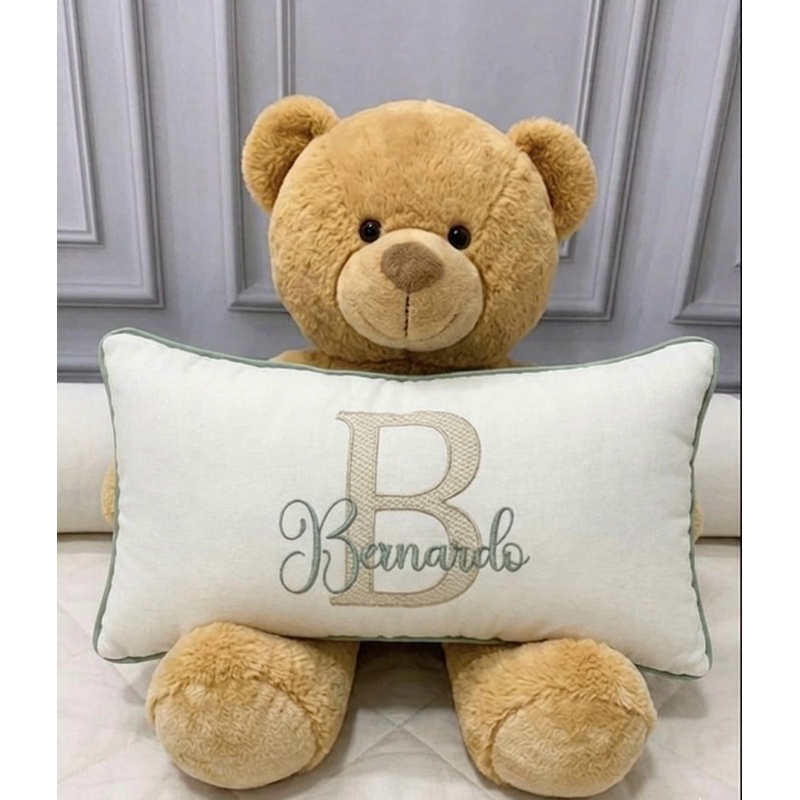 Almofada decorativa modelo baguete 40x25cm maternidade personalizada com nome | capa e enchimento