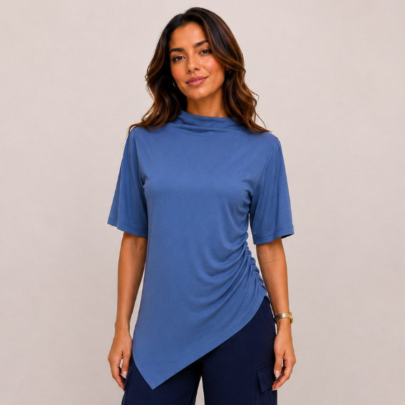 Blusa Feminina Visco Crepe Assimétrica com Drapeado Lateral Elegante Manga Curta