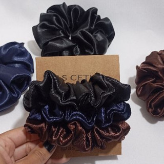 Kit com 6 Scrunchies de Cetim: 3 Mini Scrunchies + 3 Scrunchies Tradicionais