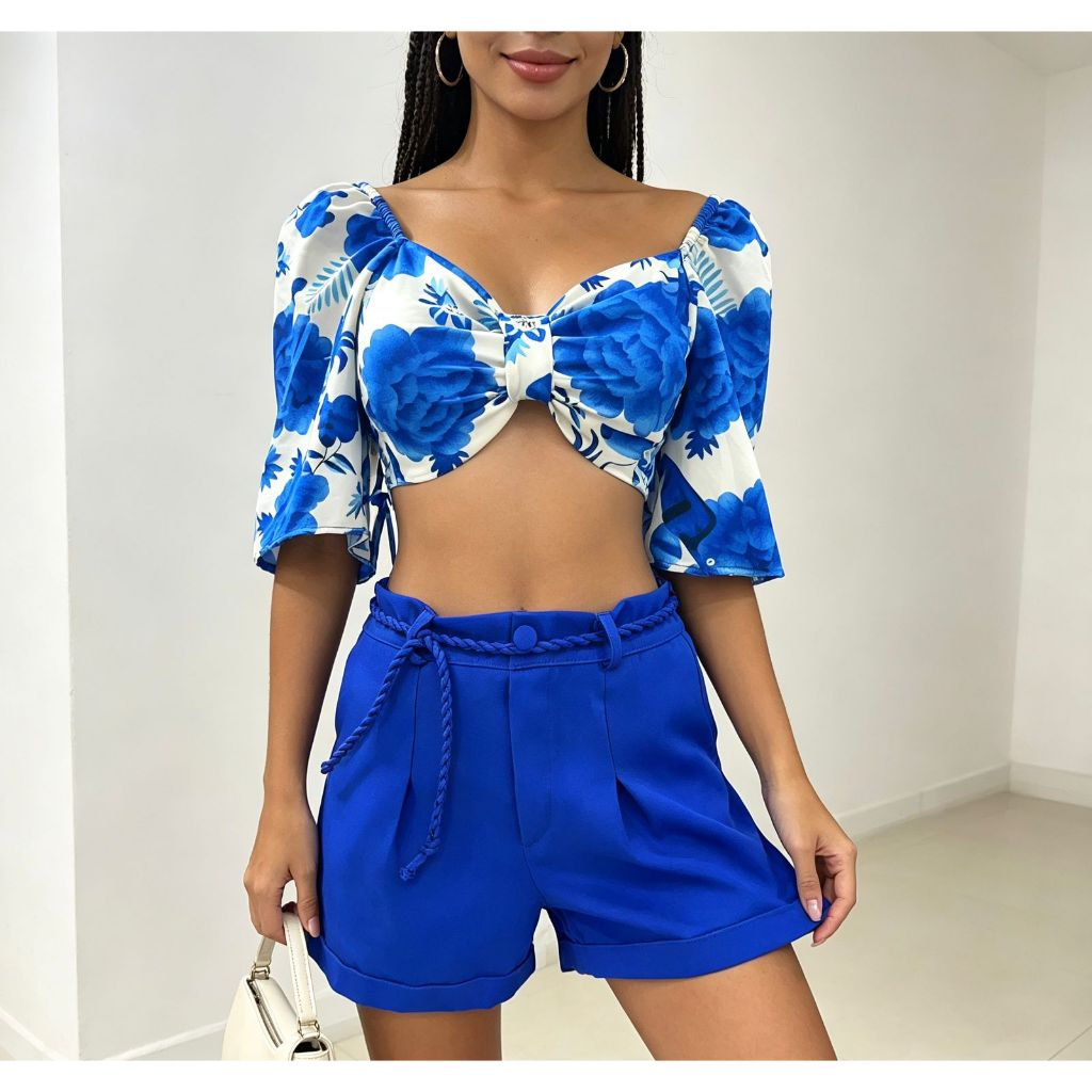 Belala Moda Conjunto Feminino Blusa Cropped Estampa Floral + Shorts Alfaiataria Cinto Corda Verão