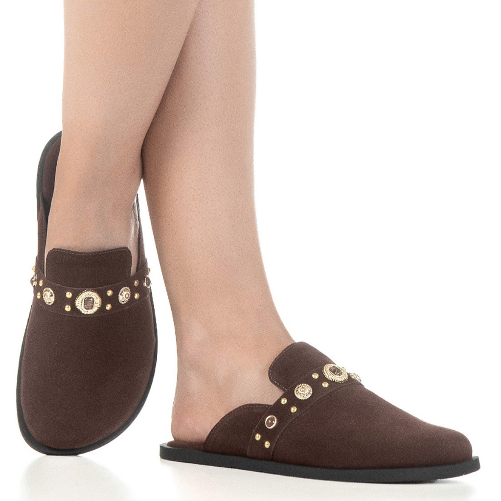 Sandália Feminina Mule Clog Camurça Tachas Metalizadas Conforto Casual GiGiL Emily