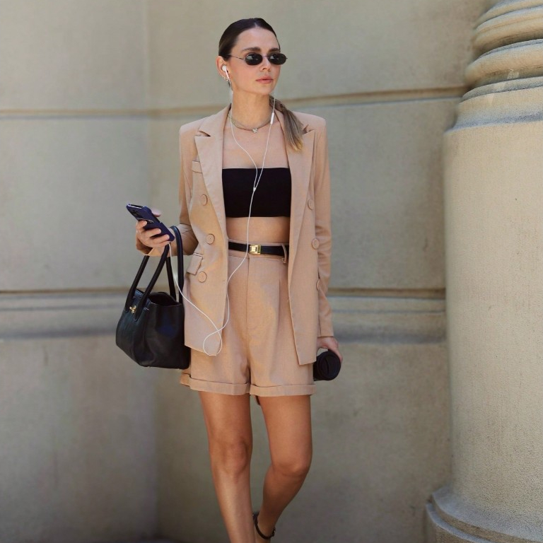 Conjunto Alfaiataria de Linho com Blazer e Shorts