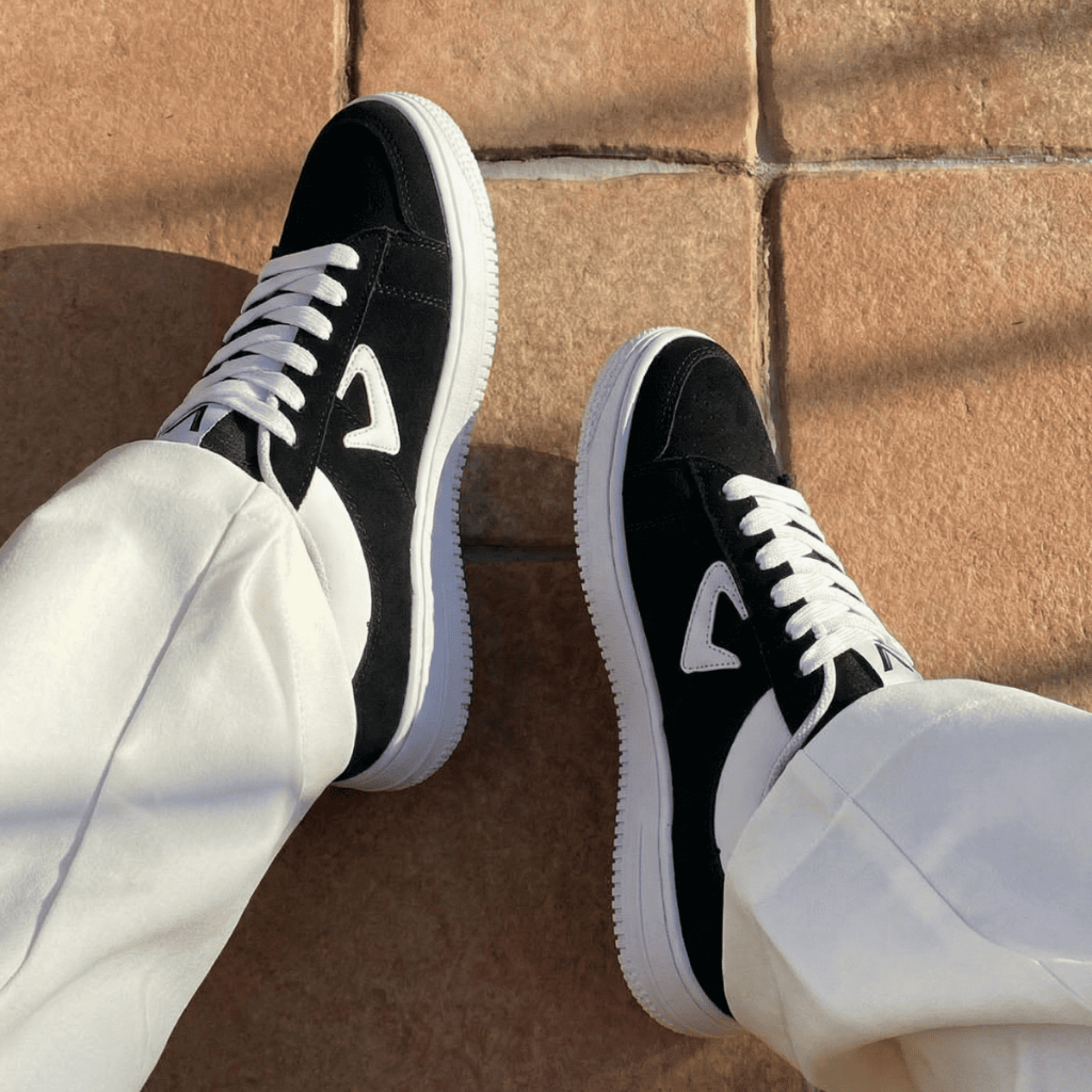 Tênis Masculino Casual Moderno com Solado Antiderrapante em Oferta na Shopee