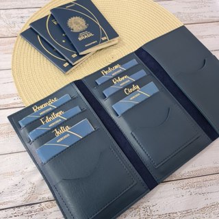 Capa Porta Passaporte Família para 6 passaportes - Personalizado com nomes ou iniciais. em Oferta na Shopee