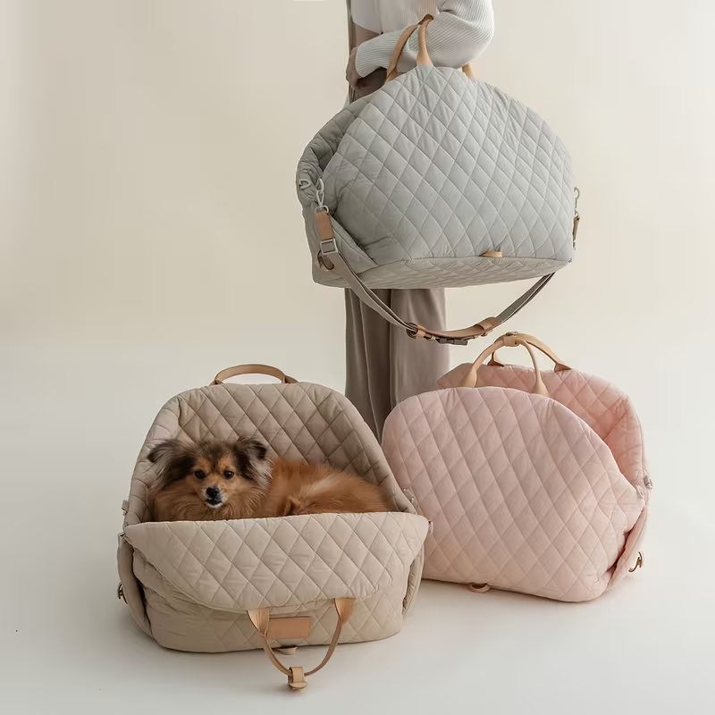 Transportadora de Cães para Pequenos Animais com Bolsos Grandes Transportador Macio e Dobrável para Viagens