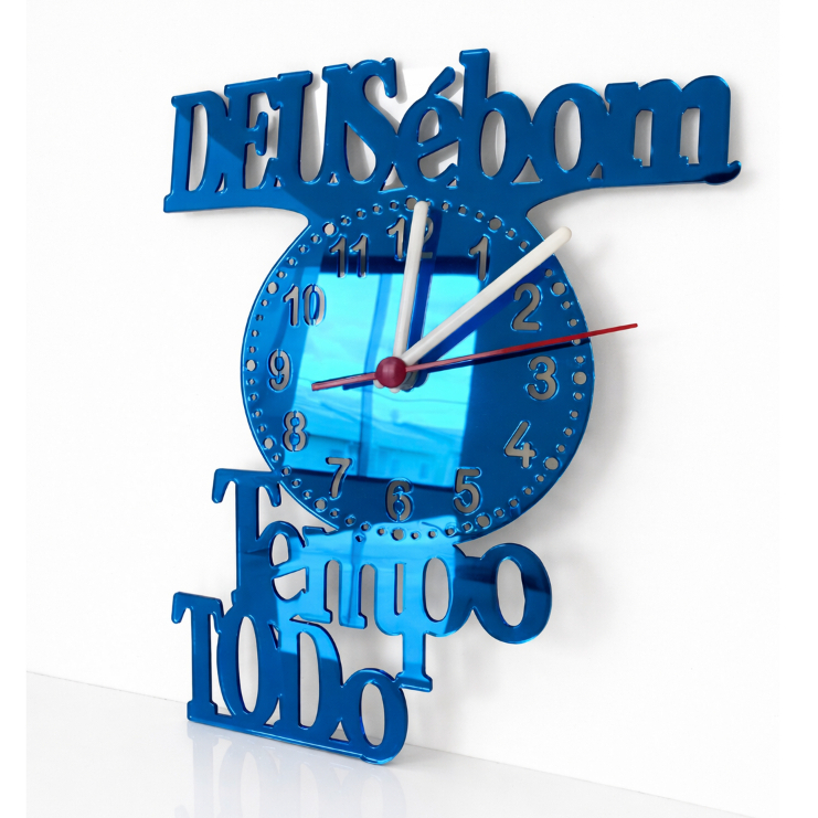 Relógio Decorativo em Acrílico Azul Espelhado Tema Deus é Bom o Tempo Todo com Pilha 21x26cm