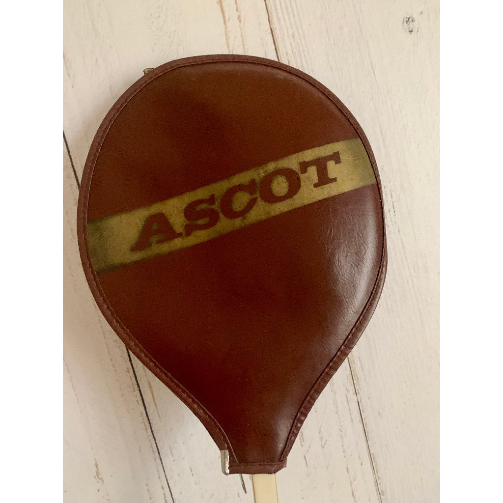 antiguidade capa retro de couro raquete ascot original. vinho e dourada com ziper