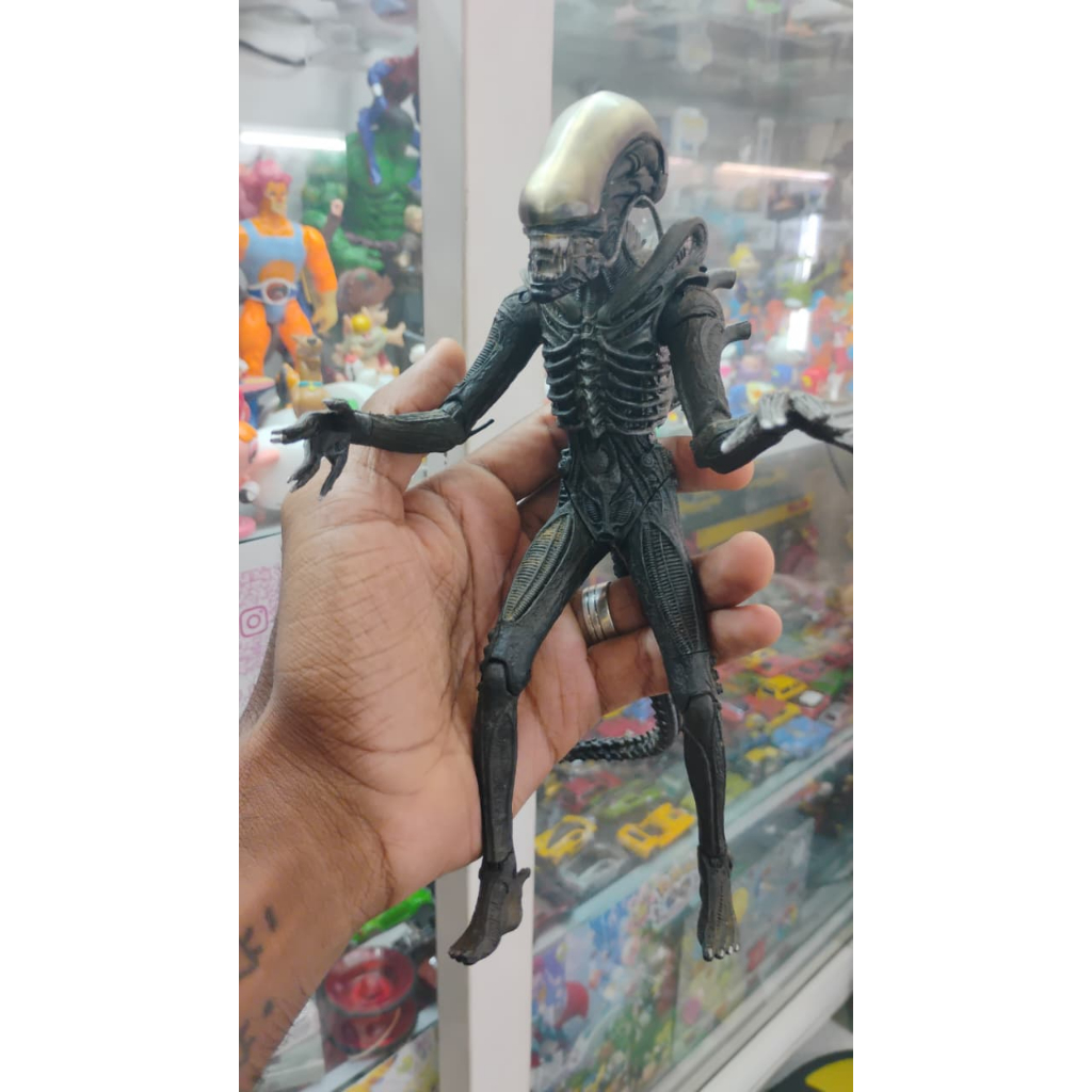 Boneco Alien Big Chap Ultimate Edição de 40 Anos