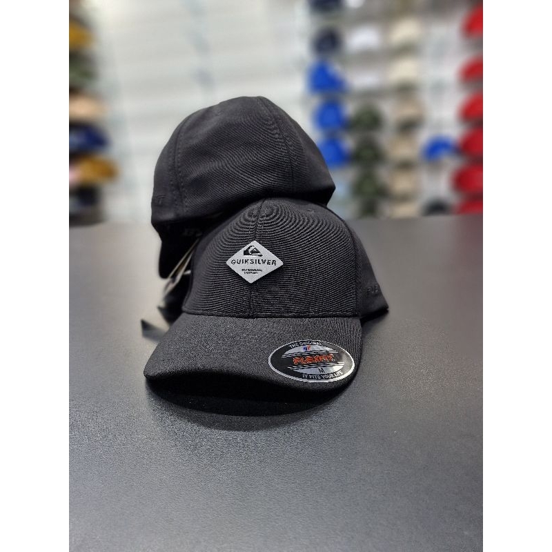 Boné QuickSilver Flex Fit Fechado Aba Curva Modelos Diversos Adulto (M)🧢 em Oferta na Shopee