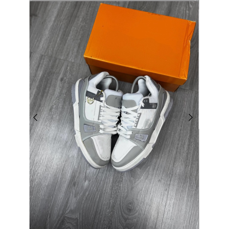 Tênis Casual Streetwear Unissex Branco e Preto Solado Alto Estilo Urbano Confortável