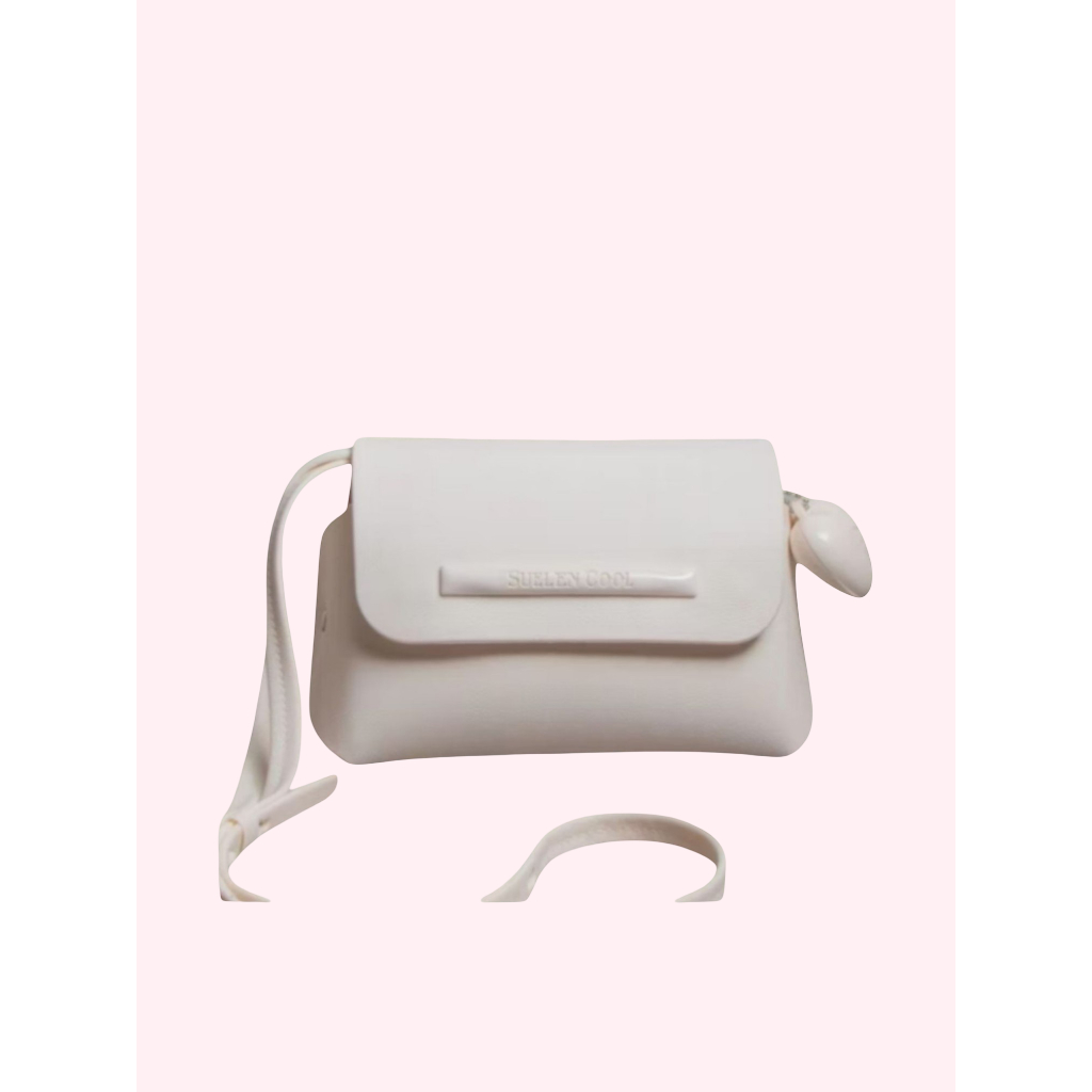 Bolsinha Feminina Pequena Suellen com Coração – Clutch, Necessaire Porta Maquiagem