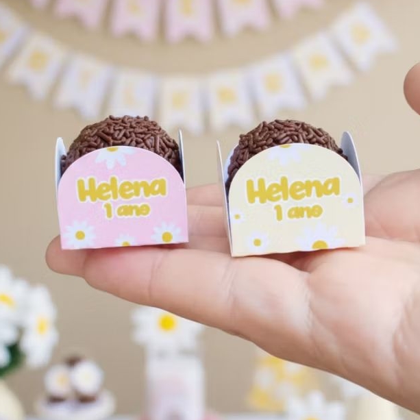 Forminhas de Doces Margaridas com Nome - Personalizada| Brigadeiro| Festa Infantil Aniversário