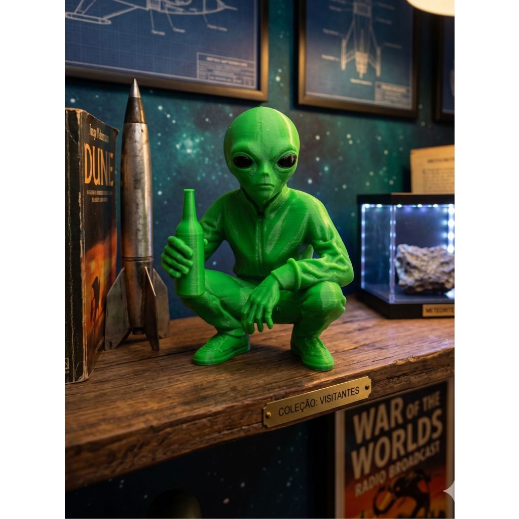 Boneco 3D Et Extraterrestre Alienígena Tomando Uma Garrafa Na Mão MENOR PREÇO