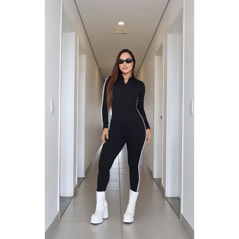 Macacão feminino canelado com modelagem ajustada ao corpo, super confortável e estiloso