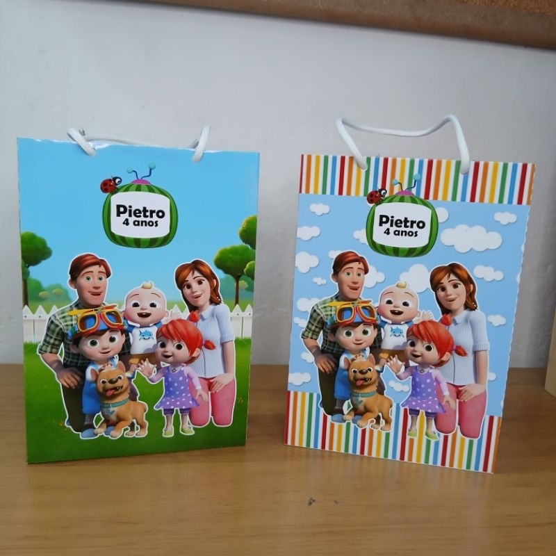 Sacola Personalizada com Fundo Automático Cocomelon / Lembrancinha de Festa / Aniversário