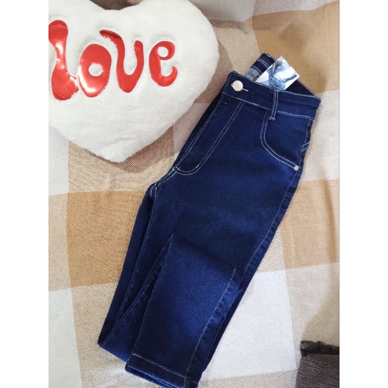 Calça  jeans feminina lavagem escura lisa Premium