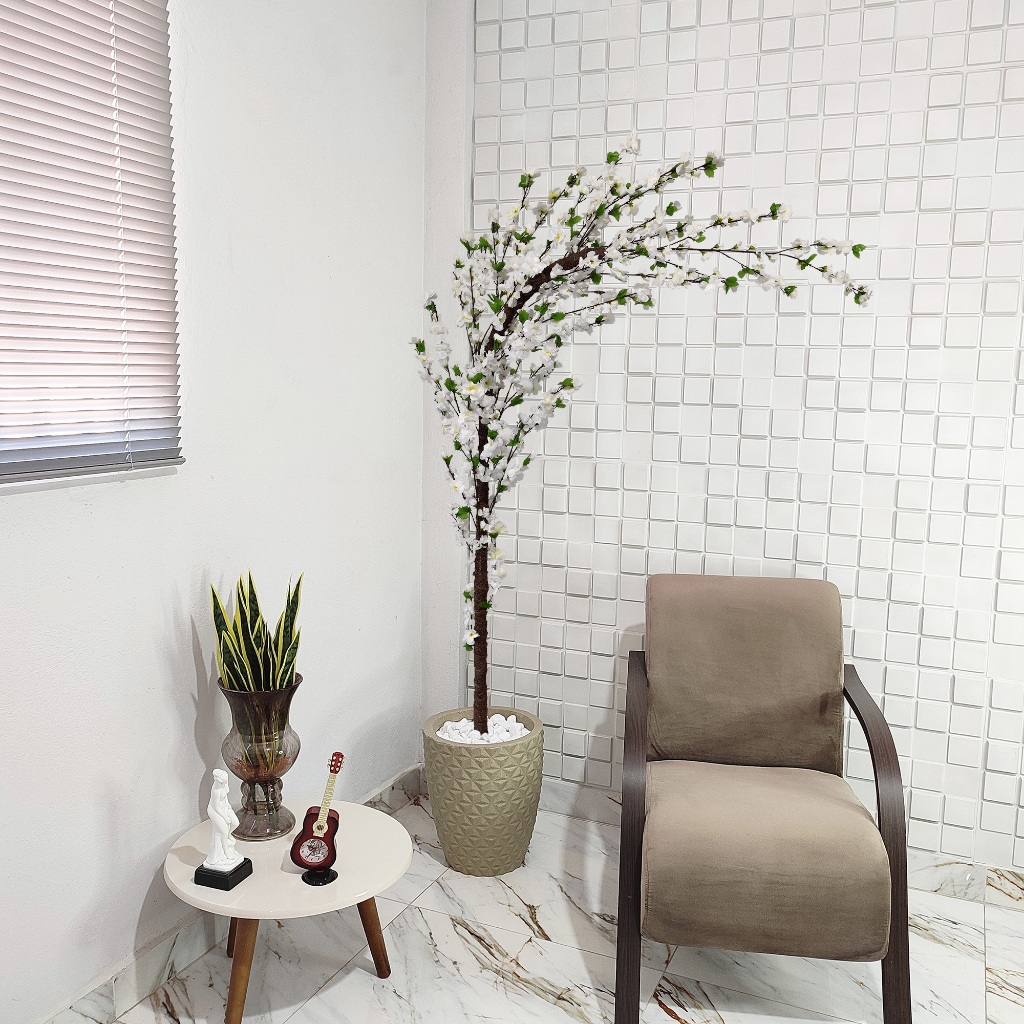 Planta Artificial Cerejeira Curva Branca 1,80cm Galho Curvado Vaso Pedra