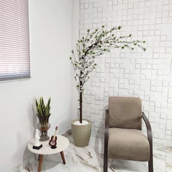 Planta Artificial Cerejeira Curva Branca 1,80cm Galho Curvado Vaso Pedra