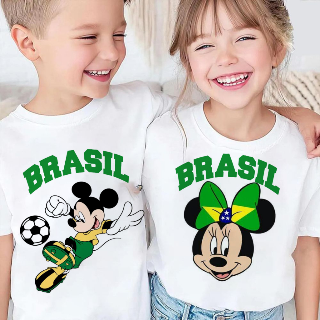 Camiseta infantil  BRASIL copa do mundo 2026 personagens Minnie Mickey margarida Boneca lol surprese