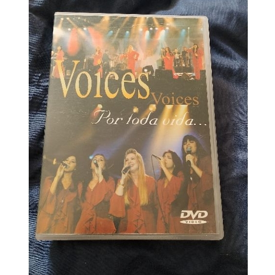 DVD "Voices - Por Toda Vida". álbum musical gravado em estúdio Novo