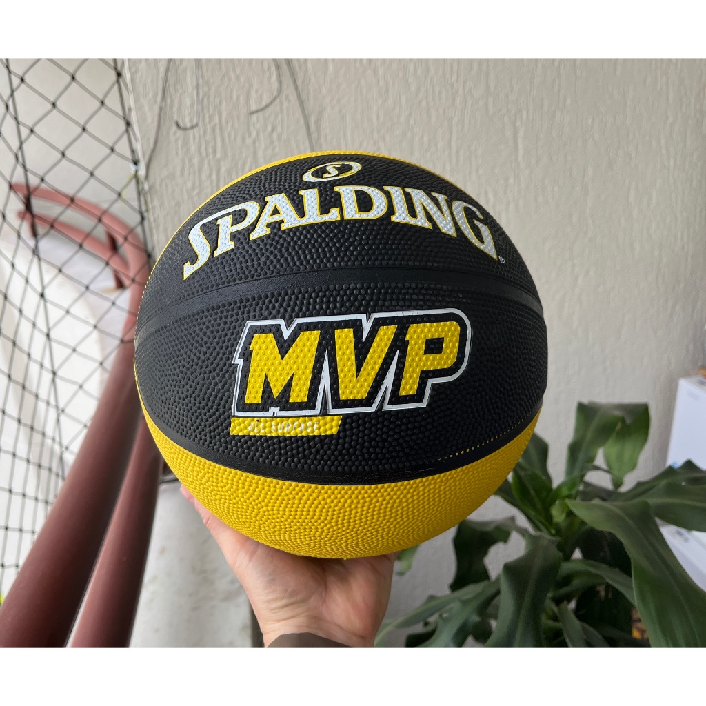 Bola de Basquete da Spalding MVP - Tamanho 7 - Amarela e preta - original
