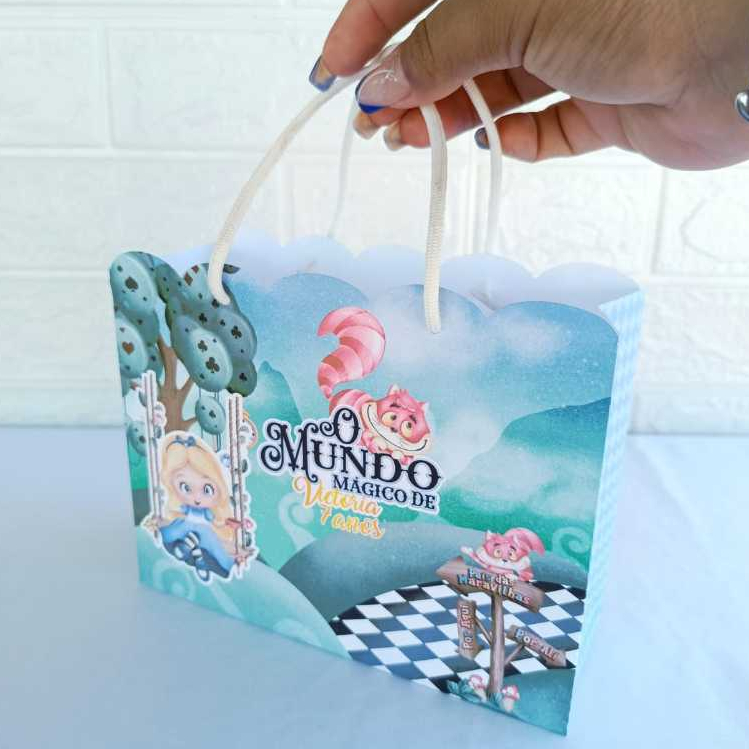 Sacolinha Alice no Pais Das Maravilhas Personalizada -Lembrancinha - Mimo - DESMONTADA
