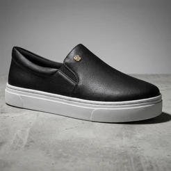 Tênis Slip On Feminino Casual Calce Fácil Confortável Elástico Lateral Plataforma Baixo GiGiL