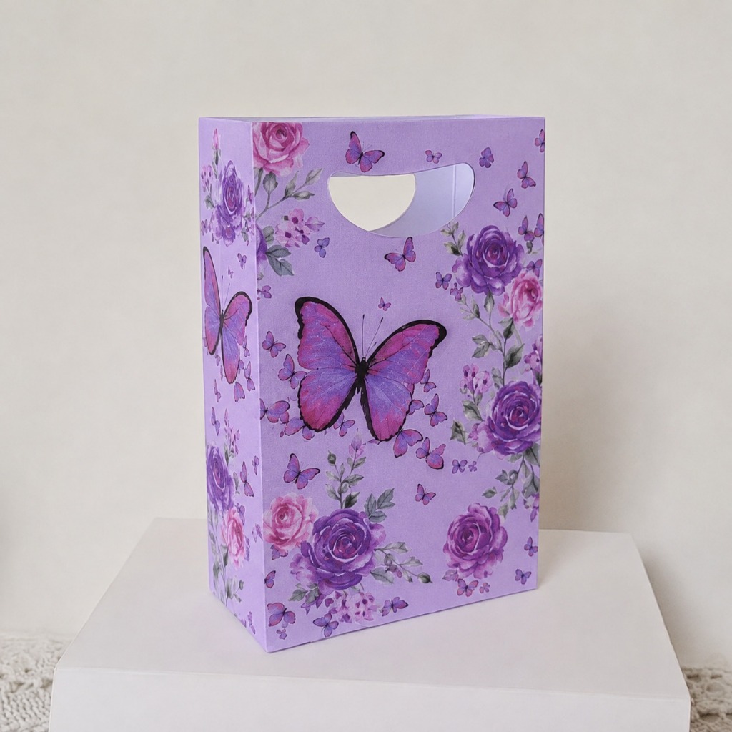 Kit Sacolinha Surpresa Festa Infantil Personalizada JARDIM DAS BORBOLETAS LILAS Lembrancinhas Aniversário PEGUE E MONTE