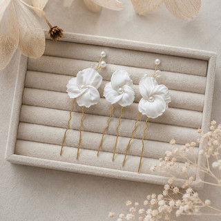 Conjunto de Grampos Artesanais em Porcelana Fria Prata