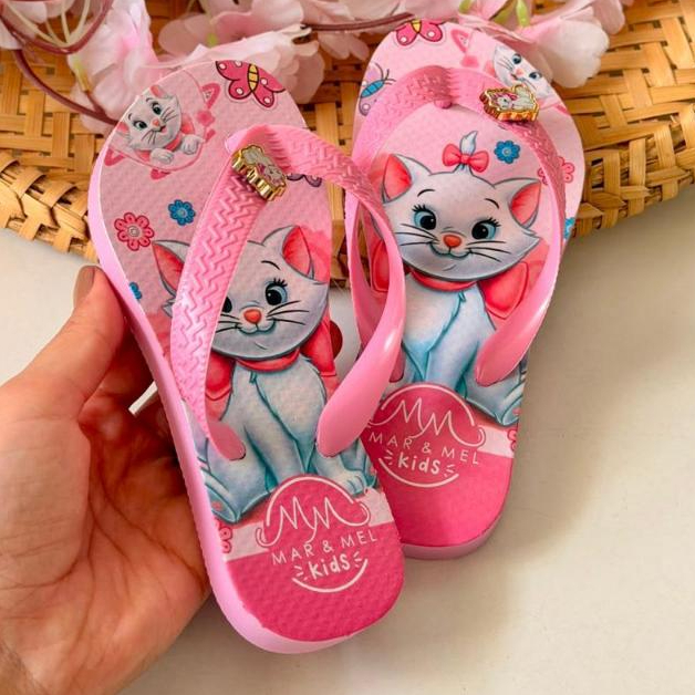 Sandália menina Chinelo Infantil com Pingente Personagem Fofo Antiderrapante Leve Confortável Kids criança Mar e Mel