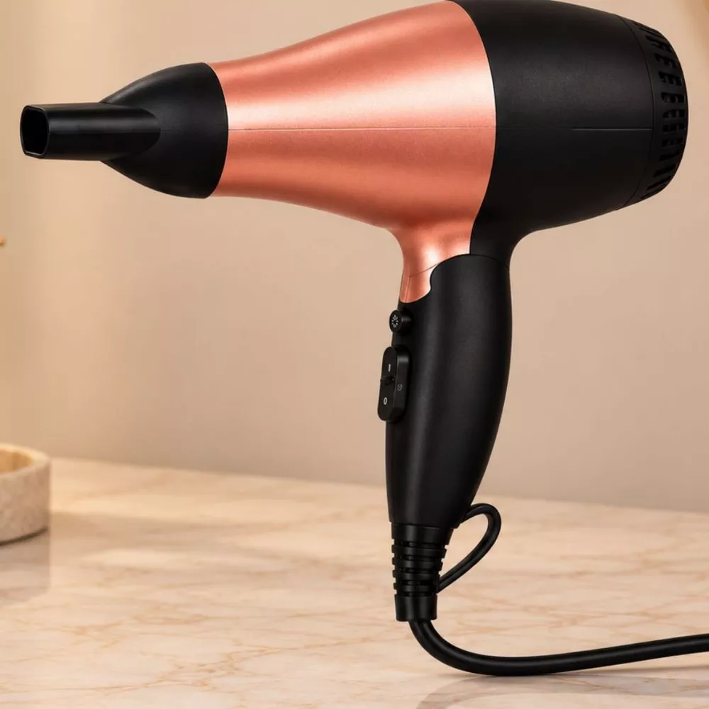 Secador De Cabelo Portátil Dobrável 1200W Bivolt Compacto Alça Bocal Dois Níveis de Temperatura Viagem Rosa