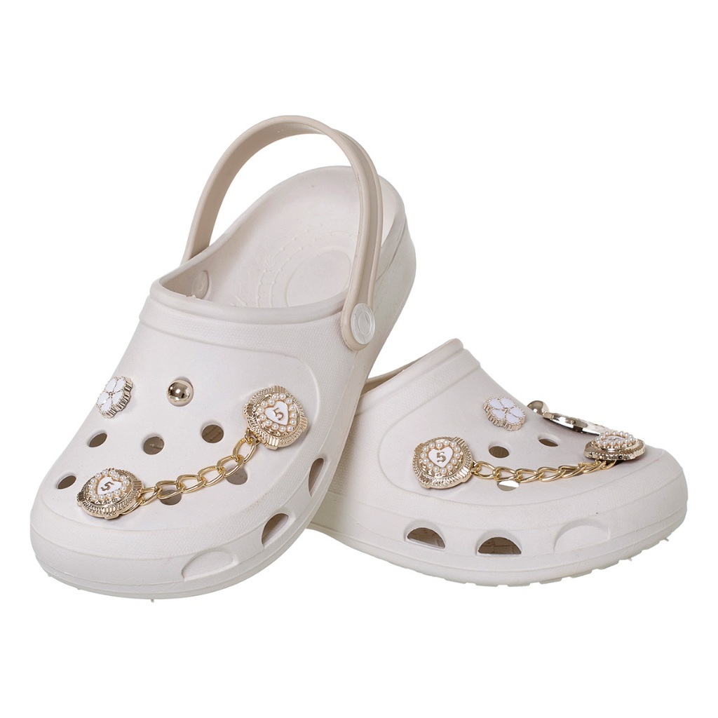 Sandalia Babuche feminina com Pins Apliques Botons Babuche Exclusivos Conforto