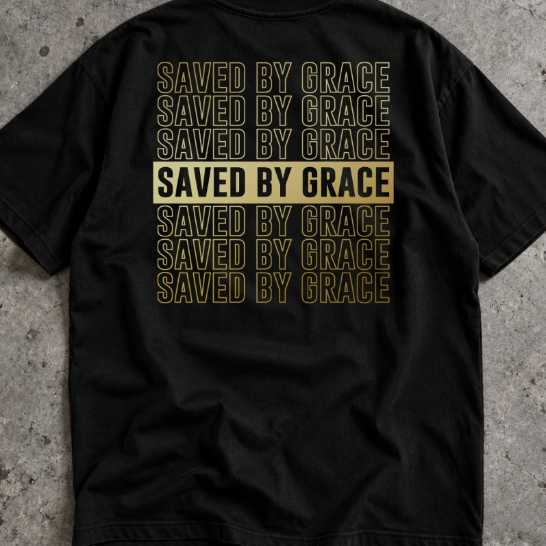 Camisa Masculina Oversized Streetwear Salvo Pela Graça Estampa Dourada nas Costas Algodão Camiseta Gospel Religiosa