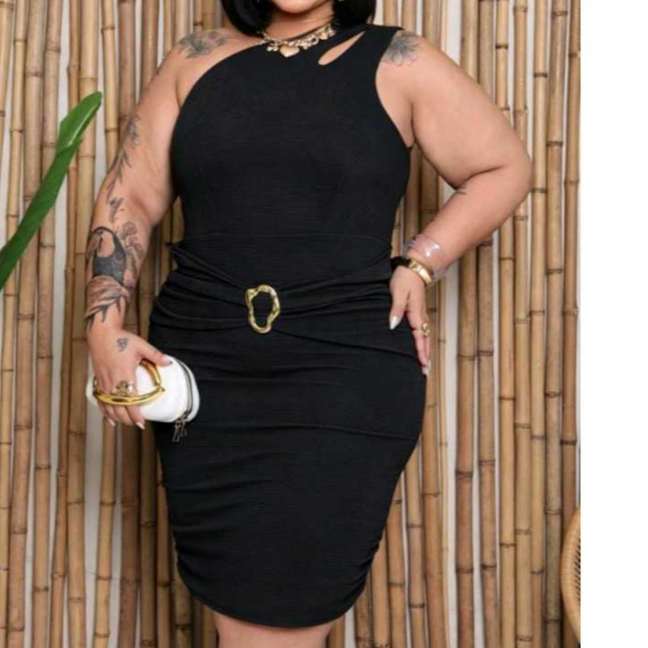 vestido femenino con fenda no busto plus size — imagem 2 de 2