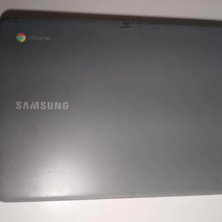 NOTEBOOK SAMSUNG CHROMEBOOK X501C13 11.6 16GB SSD 2GB DE MEMORIA LEIA A DESCRIÇÃO