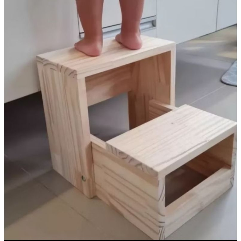 Escadinha Banquinho infantil Madeira pinus.