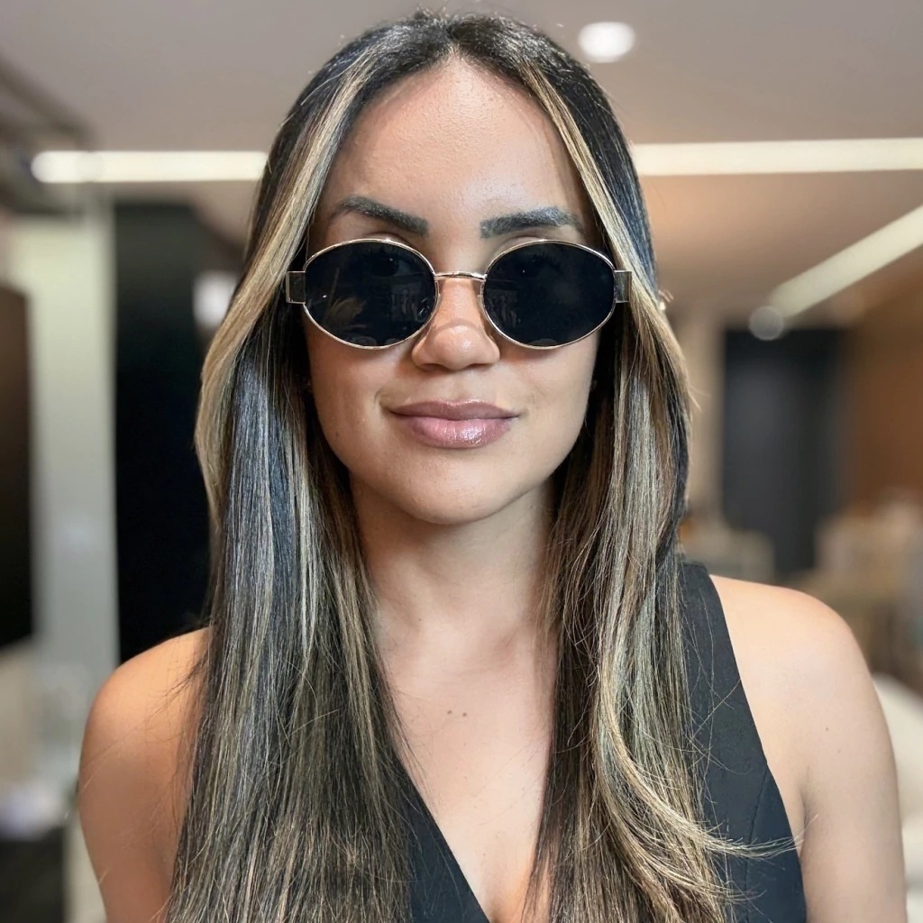 Óculos de Sol Dsm Audrey Dourado e Preto Blogueira Viral TikTok Proteção UV400 Armação em Acetato Preto com Lentes em Po