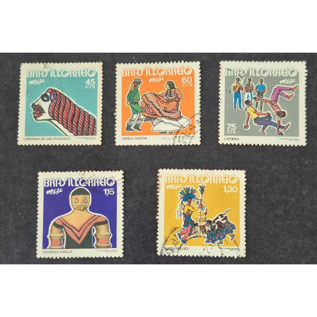 Série completa de selos usados dos correios 1972 - Promoção do folclore nacional. C744 a C748.