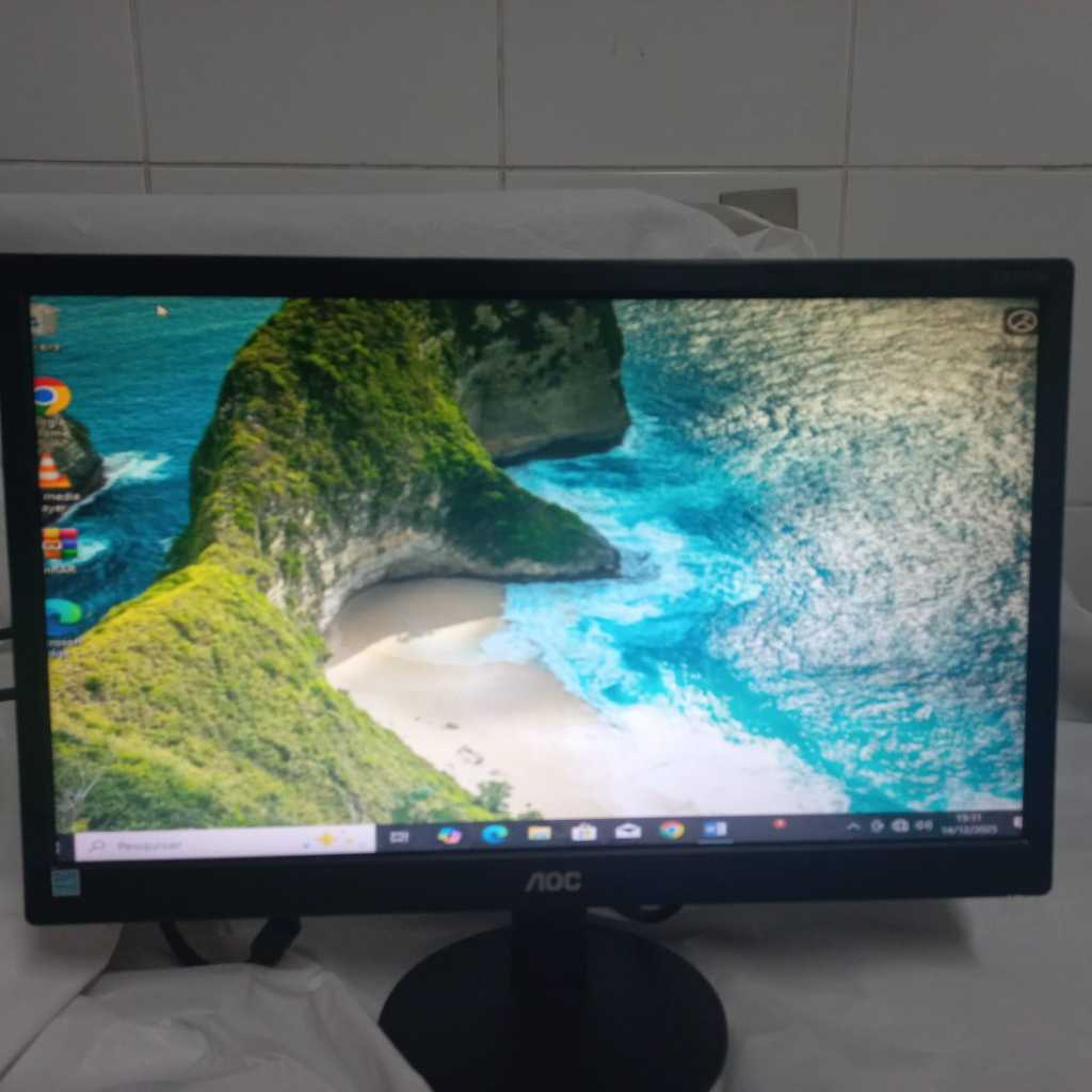 Monitor AOC 18,5" HDMI e Vga E970pwhen